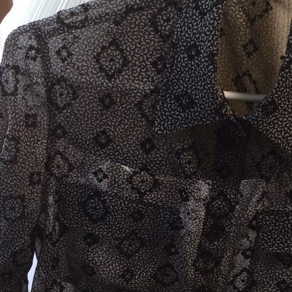 ESCADA TOP - Picture 8 of 9